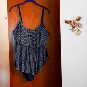 Tropical Escape Woman's Plus 18 One Piece Polka Dot Navy Blue Swimsuit S…